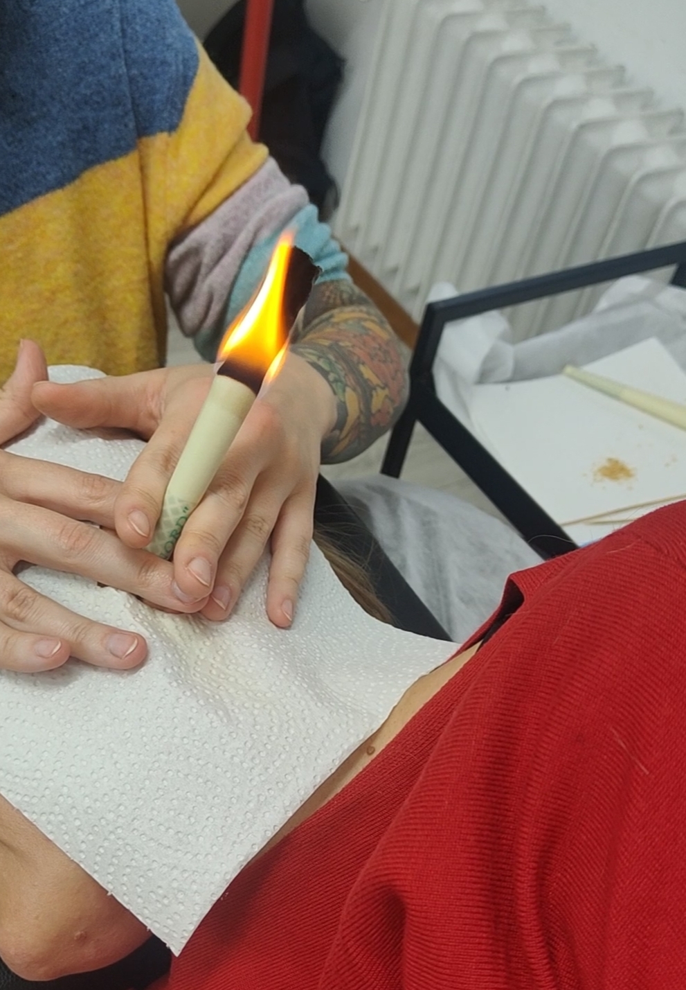 Konchowanie uszu i pępka - naturalne oczyszczanie